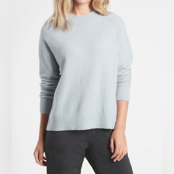 Athleta Light Blue Hawthorn Crew Sweater Women’s Size Medium - Picture 1 of 4